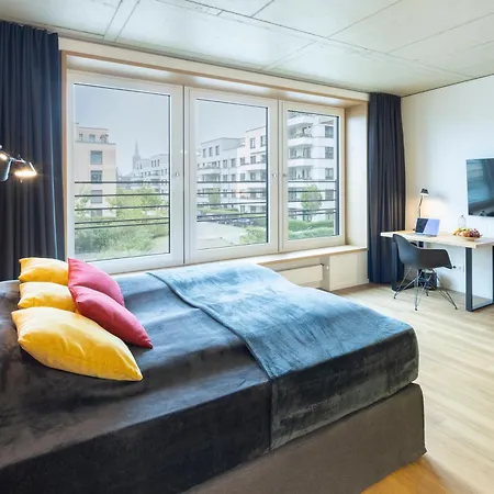Riverside Apartment Dusseldorf